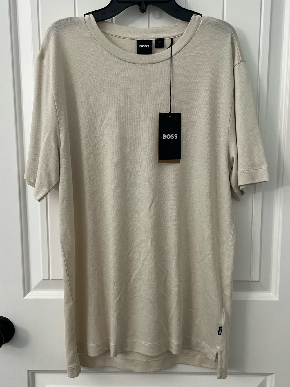 NWT BOSS Short Sleeve Crewneck T-Shirt in Light Cream